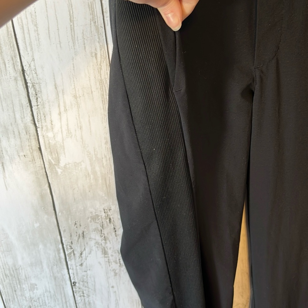 Athleta Brooklyn Ankle Pant Size 4 Black Pockets Used - Picture 9 of 11